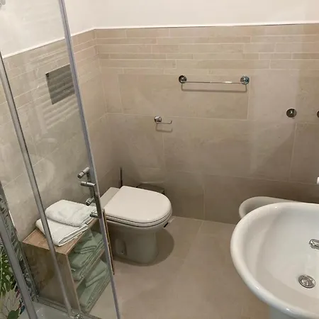 Bilocale Con Giardino Mare Apartment