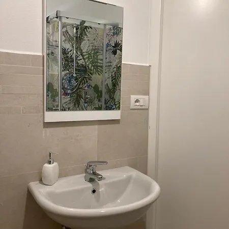Bilocale Con Giardino Mare